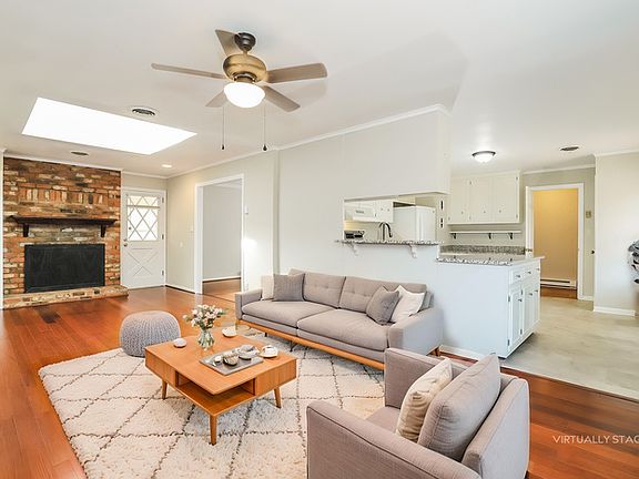 5th image of 3413 Langdale Dr