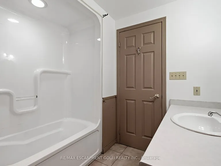 603 Bunting Rd #LOWER — Photo 10