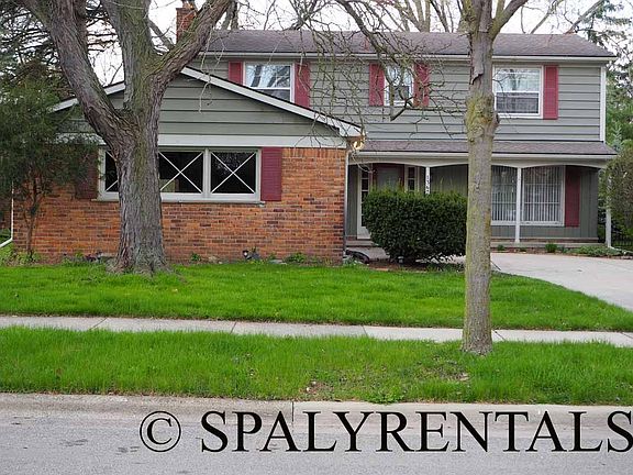 2nd image of 1367 Pine Valley Ct