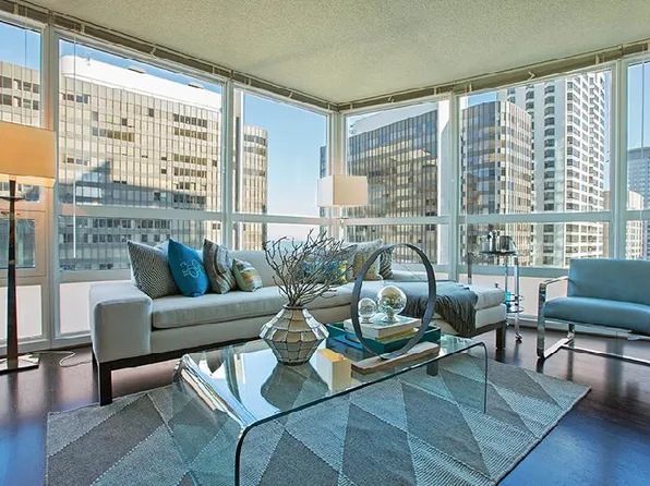 345 E Ohio St, Chicago, IL