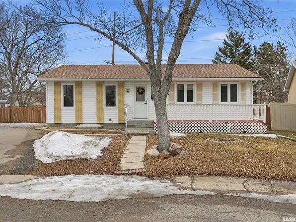 54 Scrivener CRESCENT, Regina, SK S4N 4V7