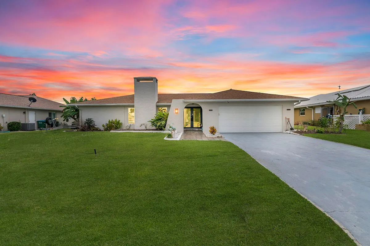 3 bed, 2.0 bath, 1696 sqft, $4,500 — Photo 1
