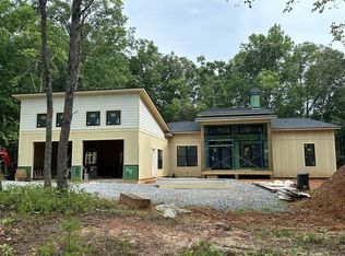 28 Fairview Dr, Morganton, GA 30560