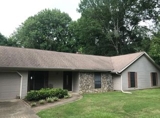 106 Brookwood, Starkville, MS 39759