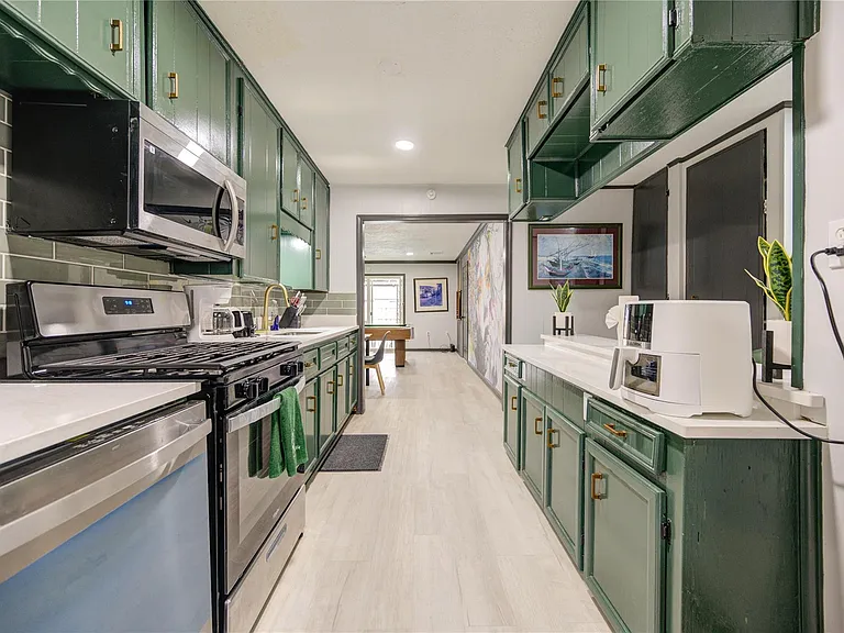 12434 Mylla St — Photo 8