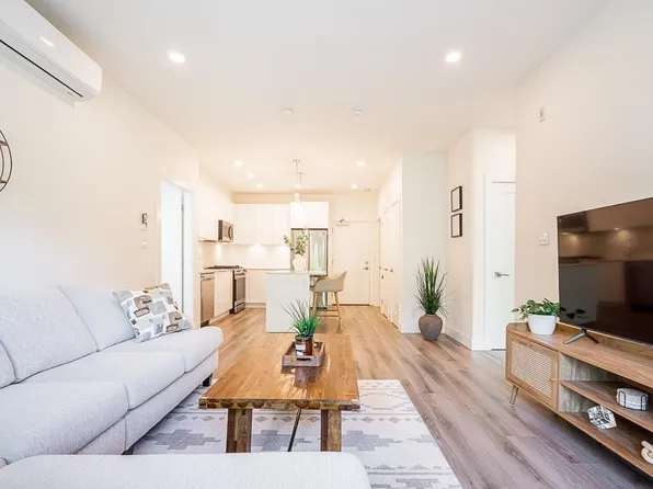 8447 202nd St #B311, Langley, BC V2Y 1N1