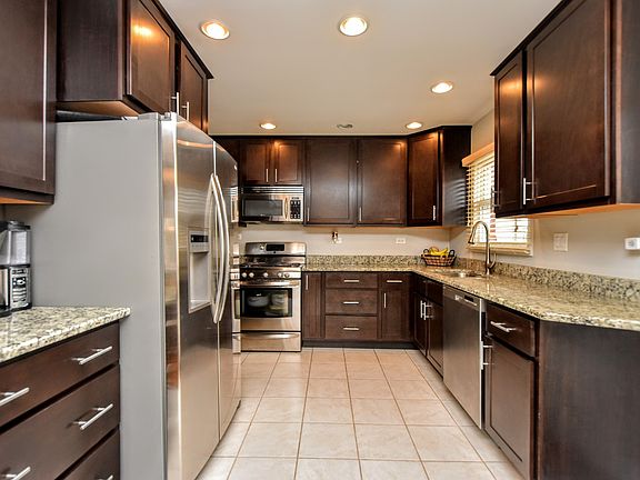 3rd image of 103 Spruce Ave