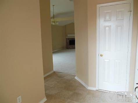 3rd image of 412 Fireside Pl