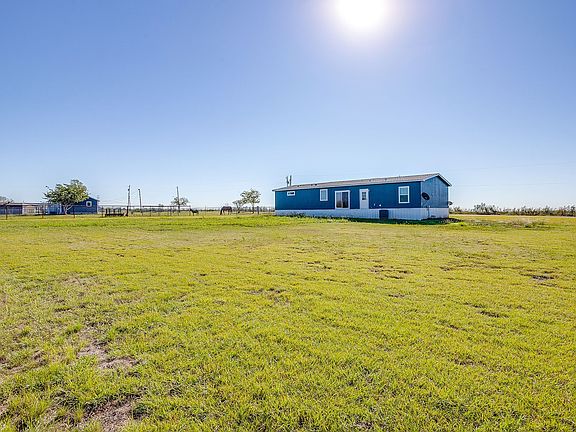 3rd image of 1417 County Road 310a