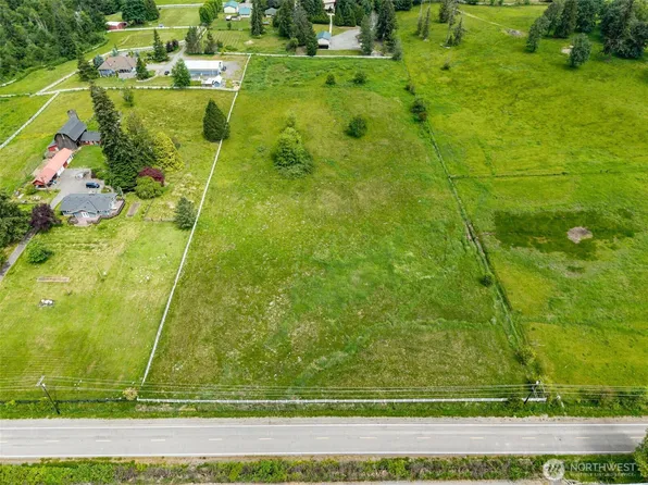 266 XX SE 200th Street, Maple Valley, WA 98038