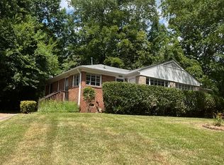 5125 Valley Stream Rd, Charlotte, NC 28209