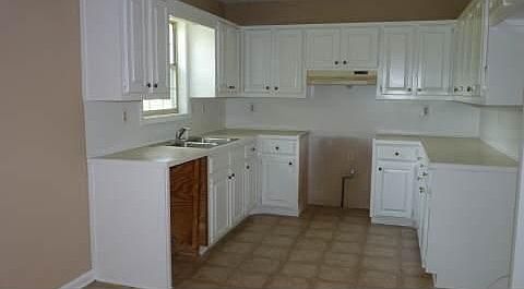 4th image of 3075 Ashly Forest Dr