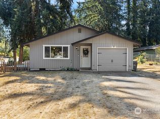 650 SW View Dr, Pt Orchard, WA 98367