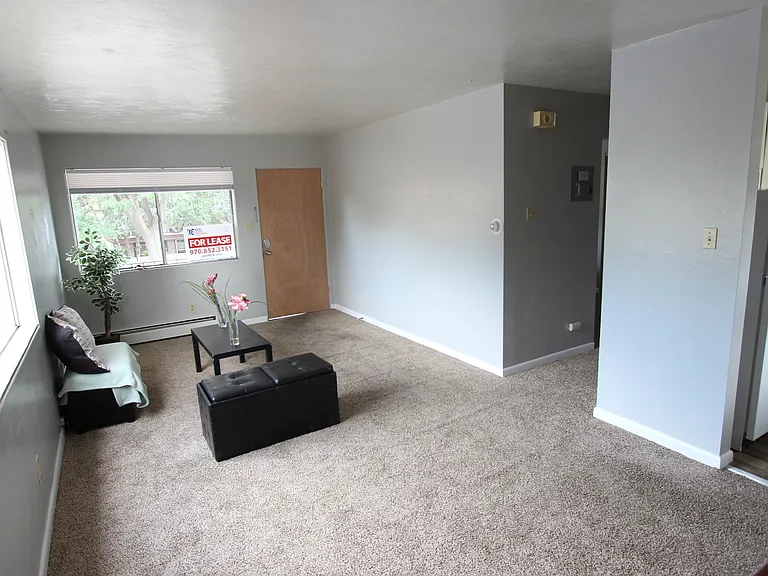 1425 Bunting Ave — Photo 12