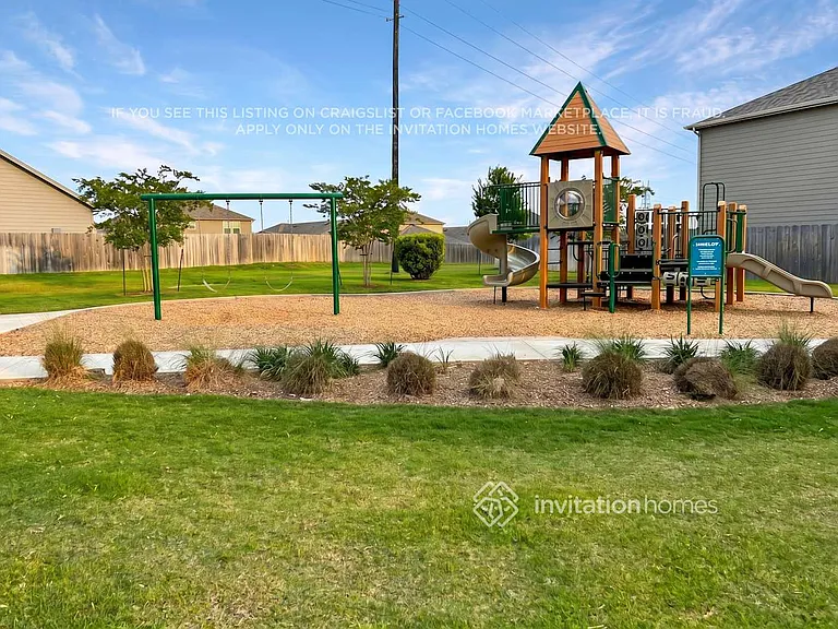 13442 Maltessa Dr — Photo 16