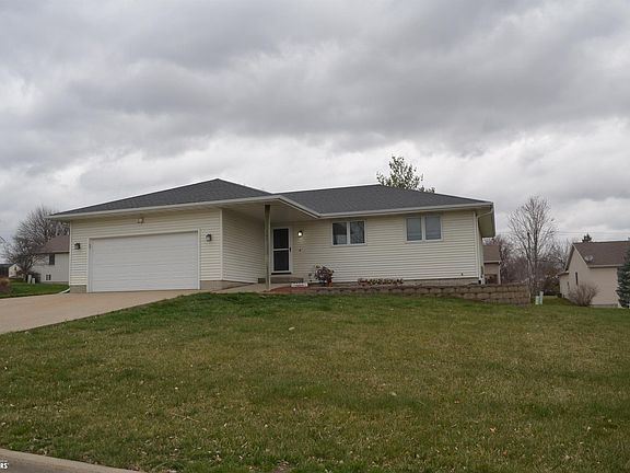 2nd image of 207 Marje Ct