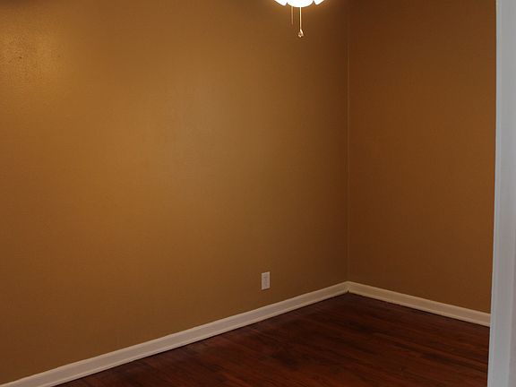 5th image of 4629 Moravian Dr