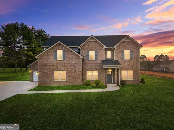 689 S Jeff Davis Dr, Fayetteville, GA 30215