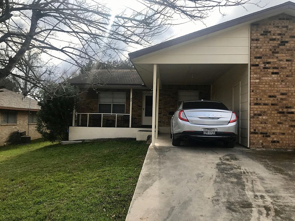 1st image of 22 Moss Rock Dr