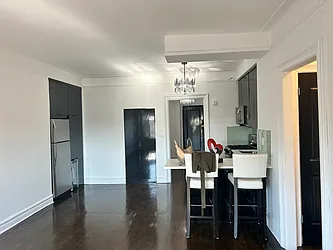 160-15 Powells Cove Boulevard, #E302