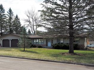 535 17th St SW, Owatonna, MN 55060