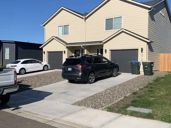 1016 Peach Rd, Winlock, WA 98596