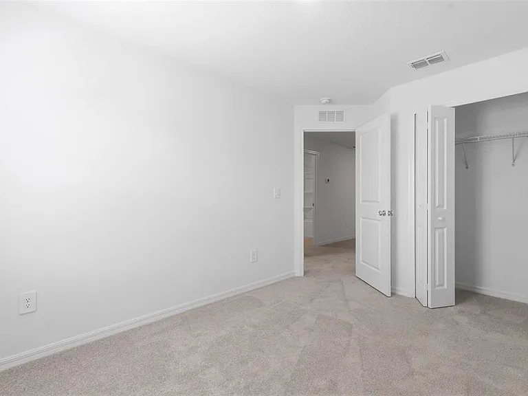 9851 Feaster Dr — Photo 30