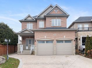 200 Starling Blvd, Vaughan, ON L4H 3J4