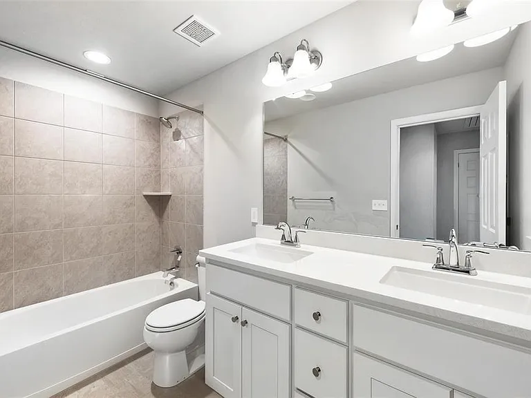 11921 Cimaizon Dr — Photo 12