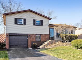 16136 Debra Dr, Oak Forest, IL 60452