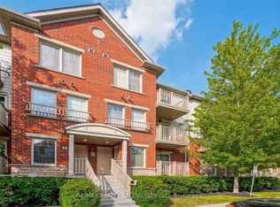 3250 Bentley Dr #7, Mississauga, ON L5M 0P7