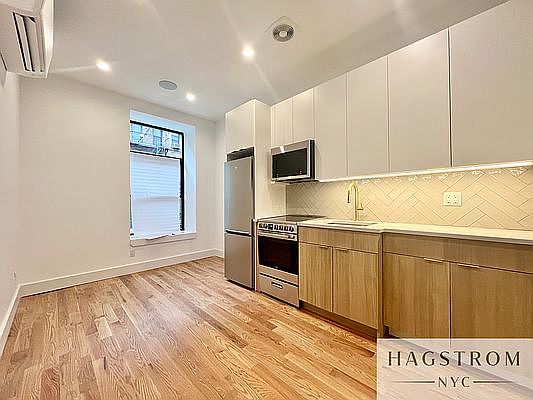 2nd image of 327 E 93rd St #1B