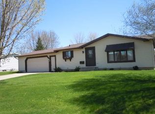 120 Southview Ct, Shawano, WI 54166