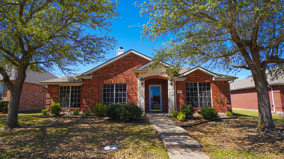 Building Photo - 2161 Teagle Dr
