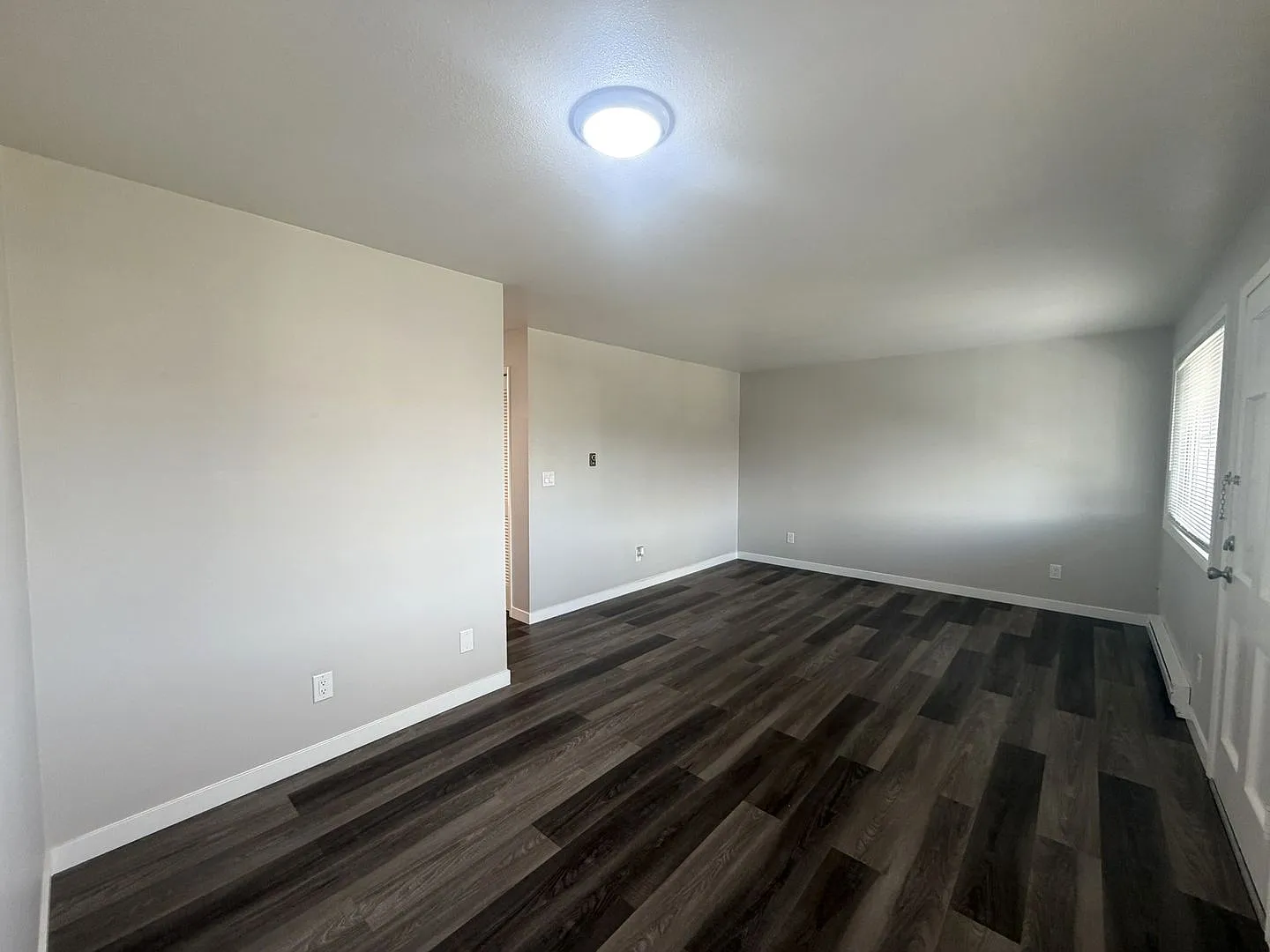 Bel-Air Apartments 8-Unit — Photo 2