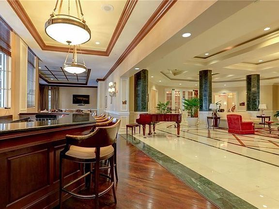 4th image of 16102 Emerald Estates #212