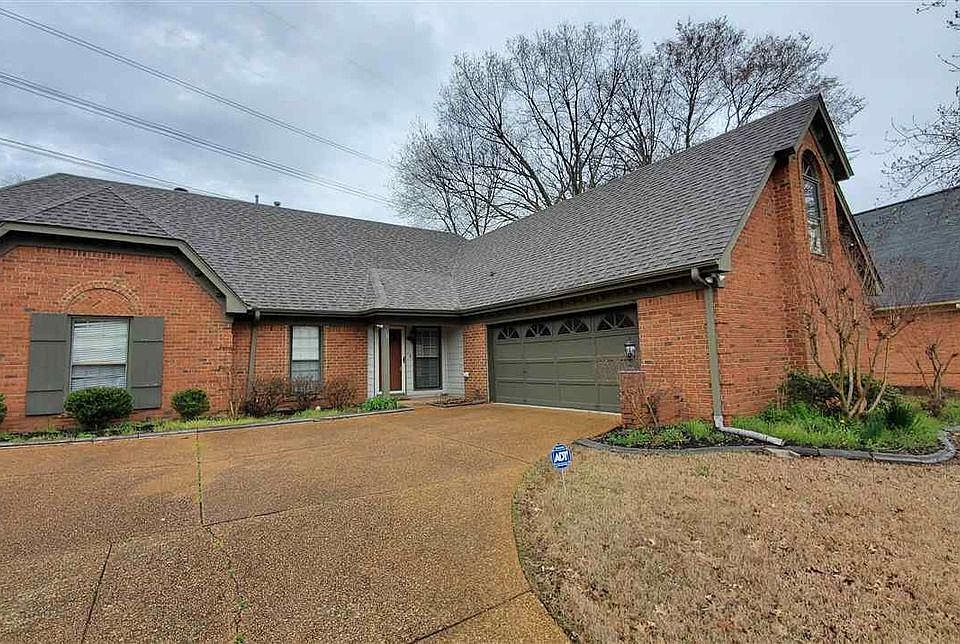 1st image of 8440 Woolrich Dr