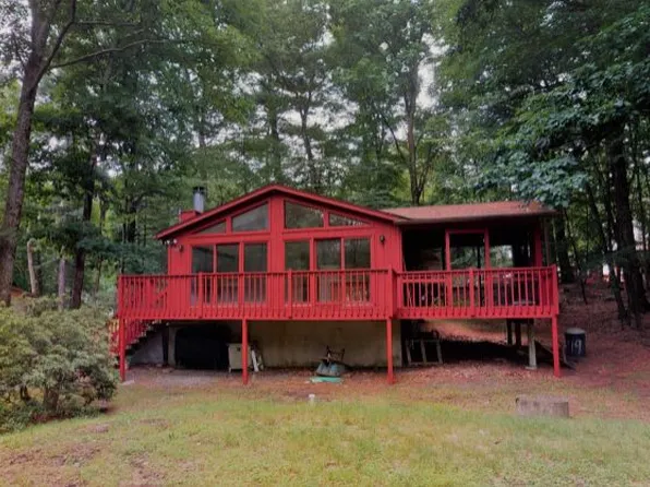 103 Deer Trl, Dingmans Ferry, PA 18328