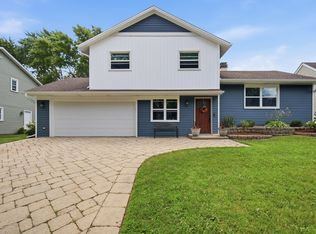 549 Arthur Dr, Cary, IL 60013