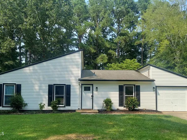 1114 Plymouth Drive, New Bern, NC 28562