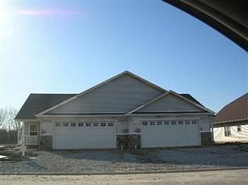 2nd image of 17400 Brookwood Dr