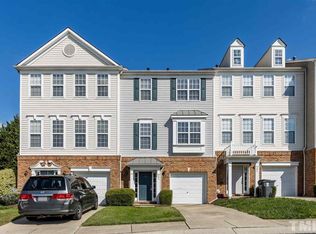 203 Sutter Gate Ln, Morrisville, NC 27560