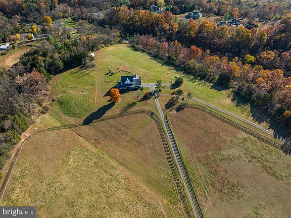 4th image of 1681 Airport Rd