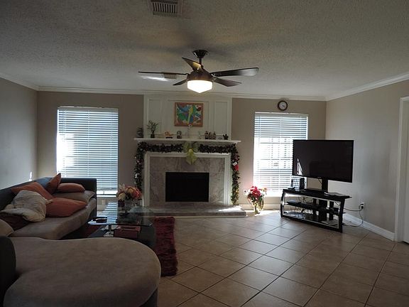 4th image of 9015 Woodleigh Dr