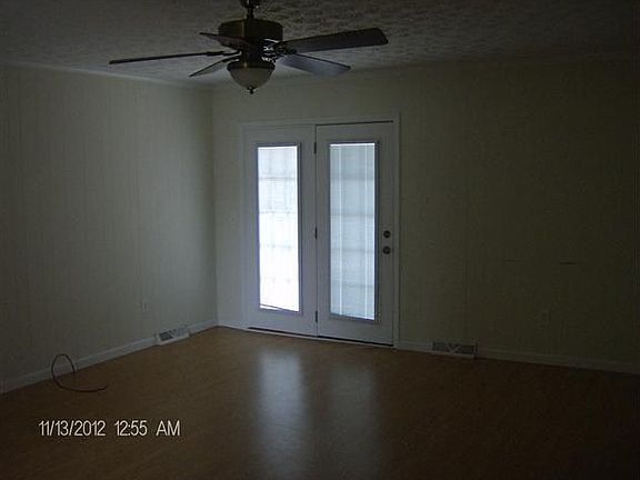 4th image of 37 Riverwood Cir
