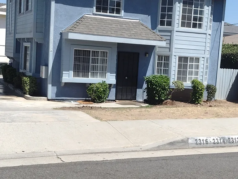 2314 Falling Leaf Ave — Photo 2