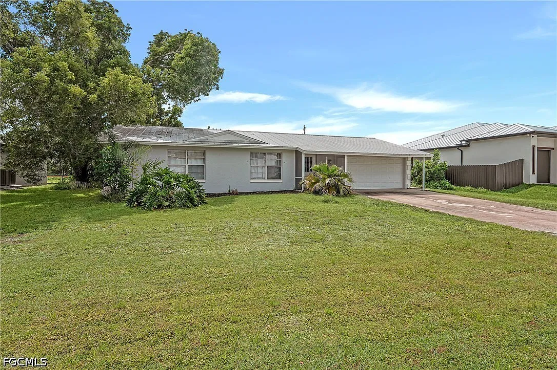 2 bed, 2.0 bath, 1340 sqft, $4,500 — Photo 2