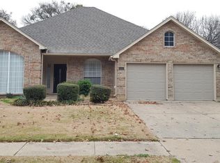 4440 Carolina St, Grand Prairie, TX 75052