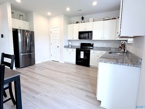 2nd image of 18834 Cottontail Ln
