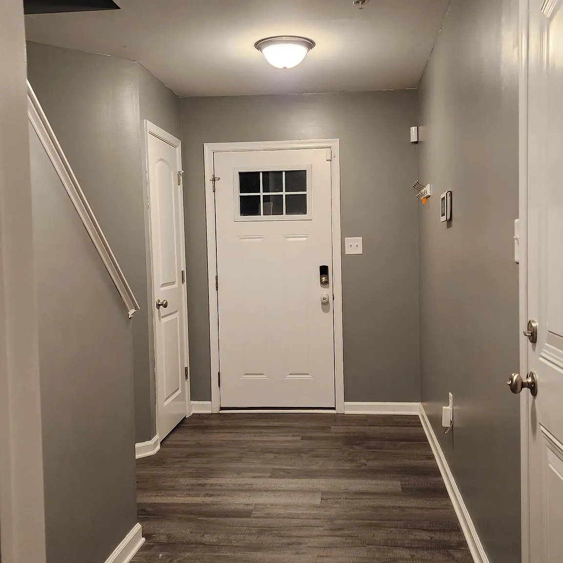 79 Moses Dr — Photo 3